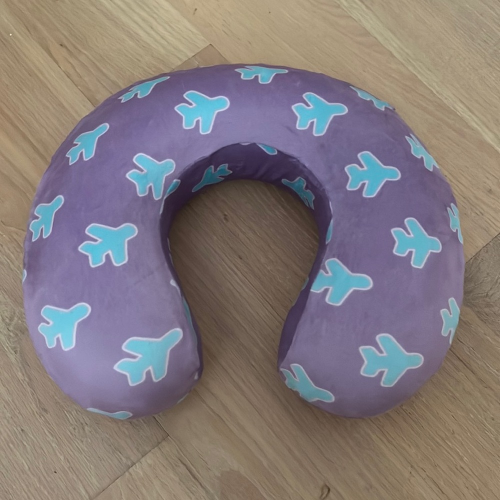 Neck pillow